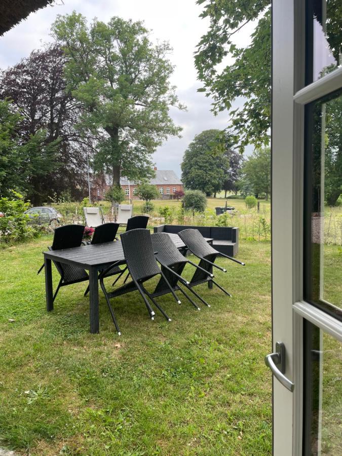 Baekgaarden 3 Rooms Apartment - Old Farm House Odense Dış mekan fotoğraf